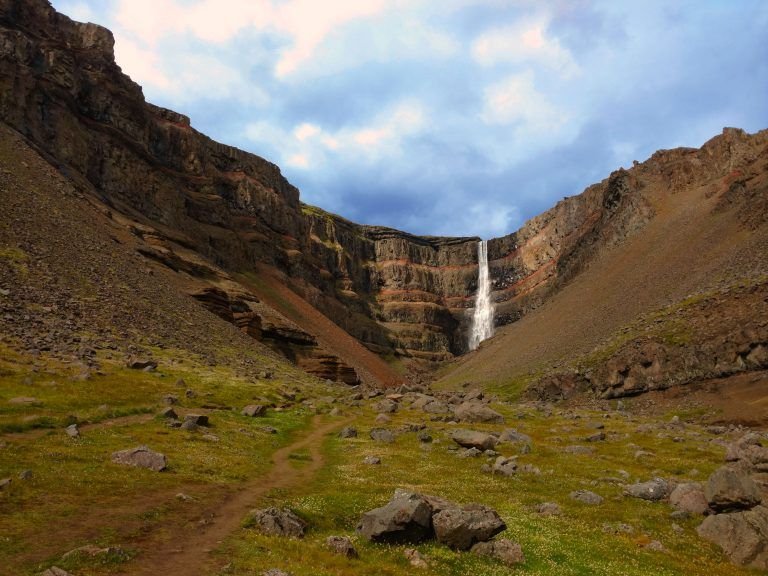 Cascada Hengifoss