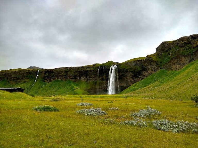 Cascada Islandia Seljalandsfoss